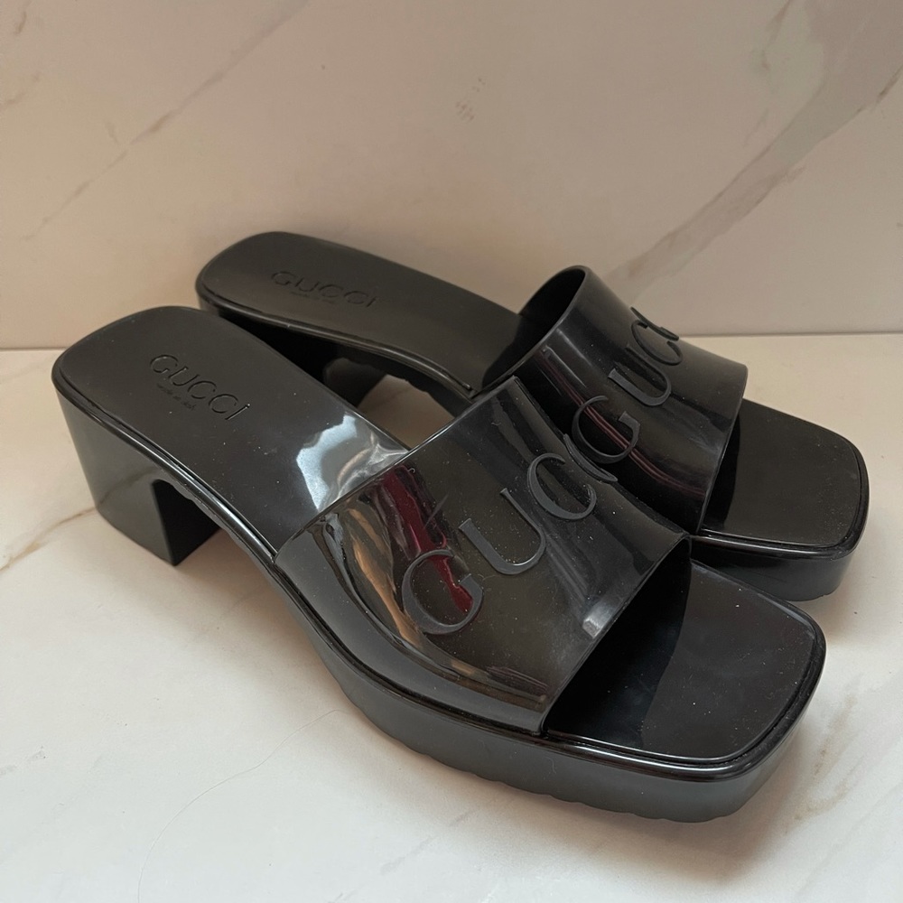 SOLD Gucci rubber slide sandal